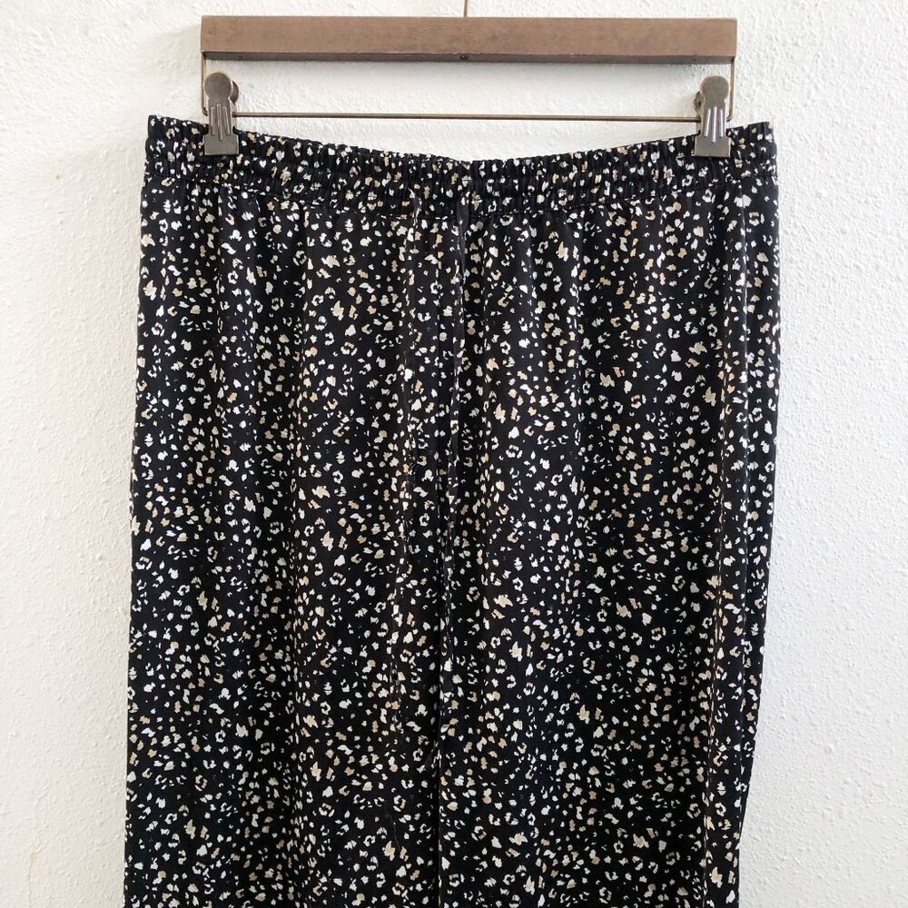 BANANA REPUBLIC Satin Pajama Set Size Medium - Picture 10 of 15